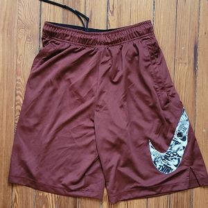Nike Men's shorts (small)